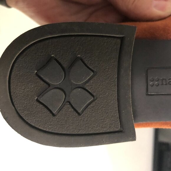 Naturalizer N5 Comfort Suede Mocassin Style Shoe - Picture 9 of 16